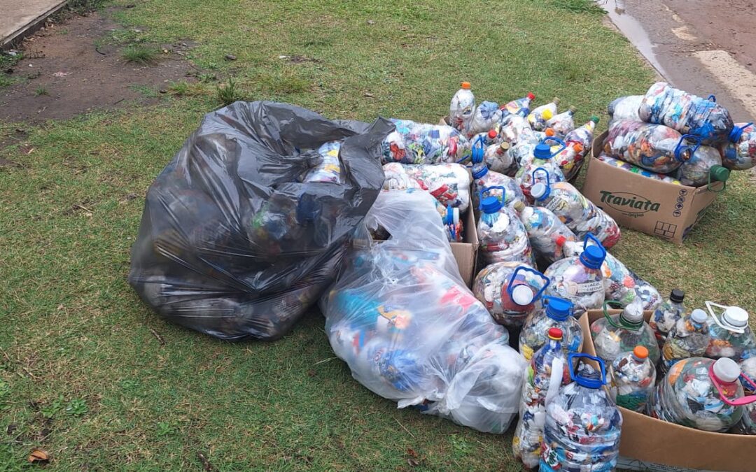 Ubajay celebra el éxito de su campaña de ecobotellas