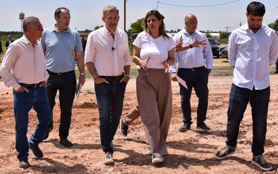 El gobernador Rogelio Frigerio visitó Ubajay y recorrió obras claves para la educación y el desarrollo productivo