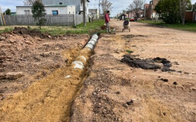 La Municipalidad de Ubajay continúa con trabajos de limpieza de cunetas, desagües y recambio de tubos