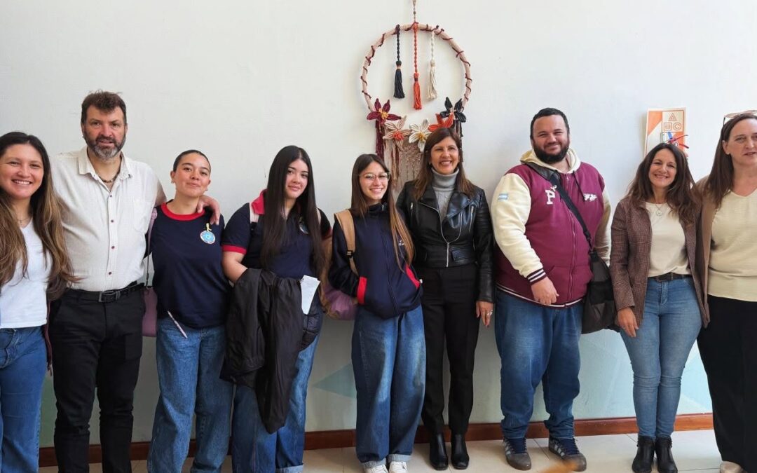 Senado Juvenil: acompañamos a nuestras estudiantes en la instancia departamental